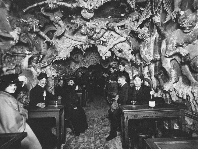 Café d'Enfer - Paris