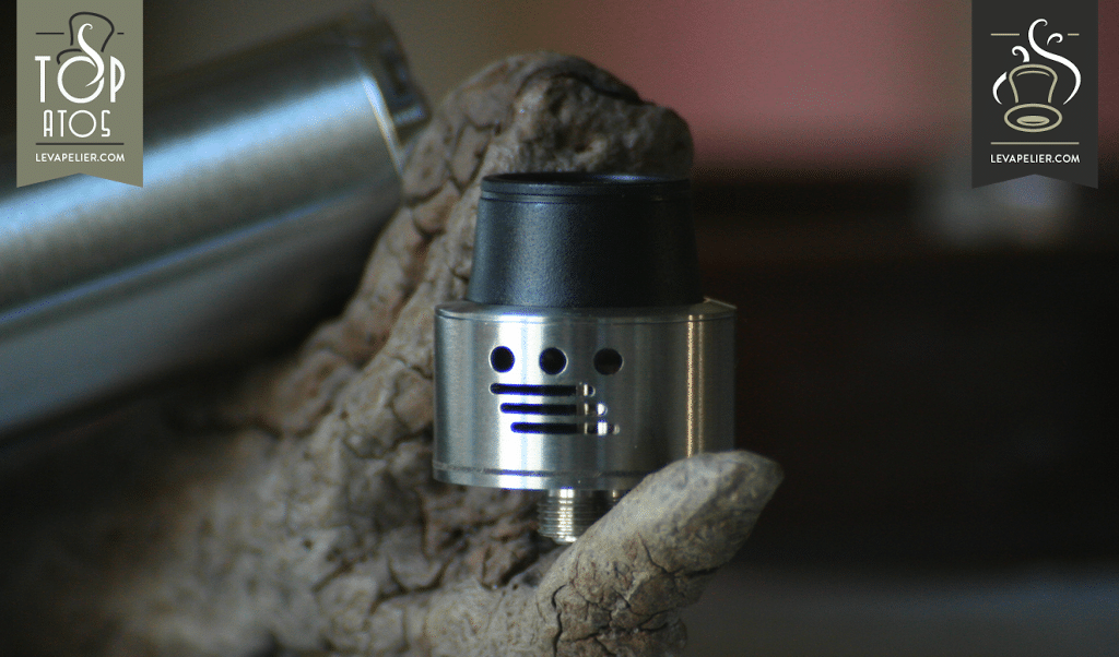 Royal Hunter mini par The Council of Vapor