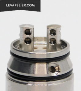 Corona V8 SC 810 par Steampipes - 4